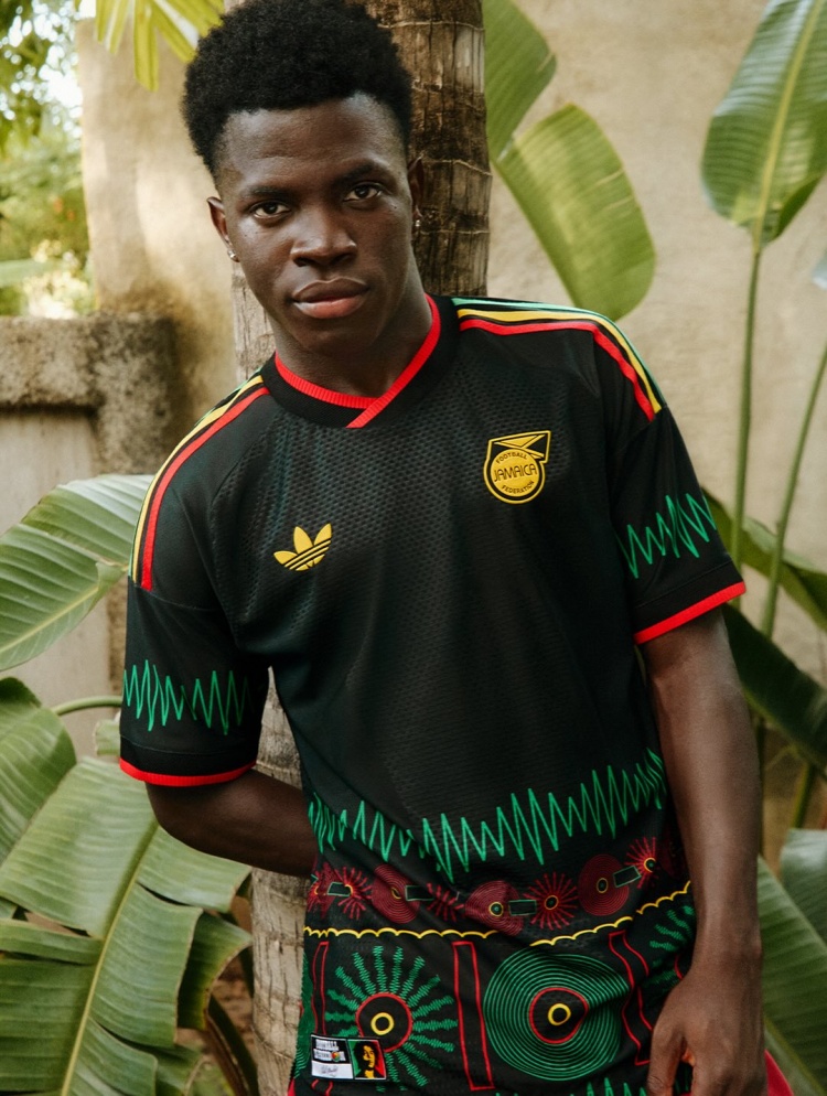 [你怎么看？]酷！牙买加新球衣：受音乐启发，印有鲍勃·马利肖像，雷鬼味爆表(图3)