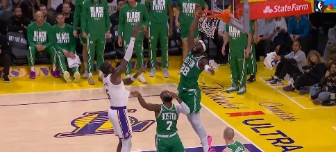 【凯尔特人】雷迪克：如果科塔把手伸进篮筐不是干扰球 那文班该每球都这么防(图1)