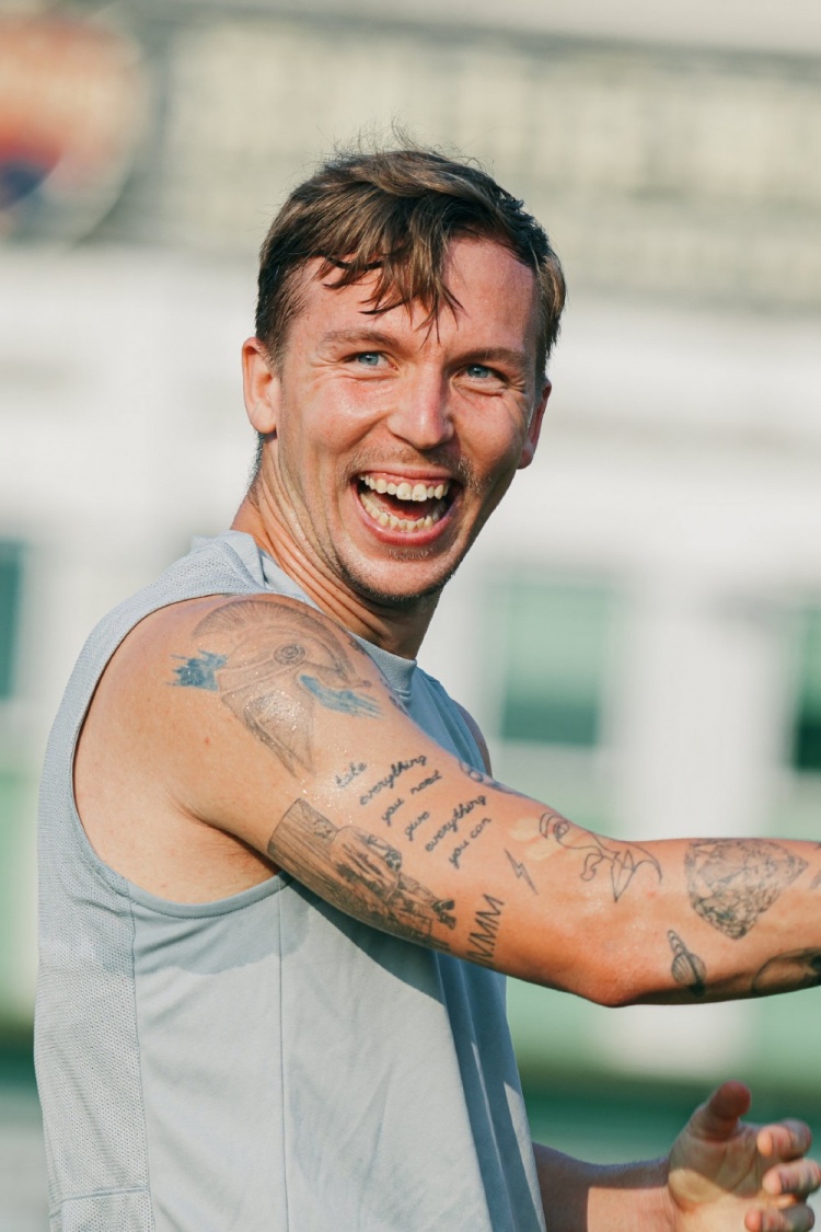 [转载]谁的笑容更灿烂？