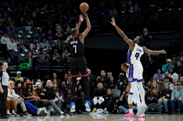 [体育微观察]周三竞彩篮球强档：⭐垫底国王往绩占优 火箭阿门