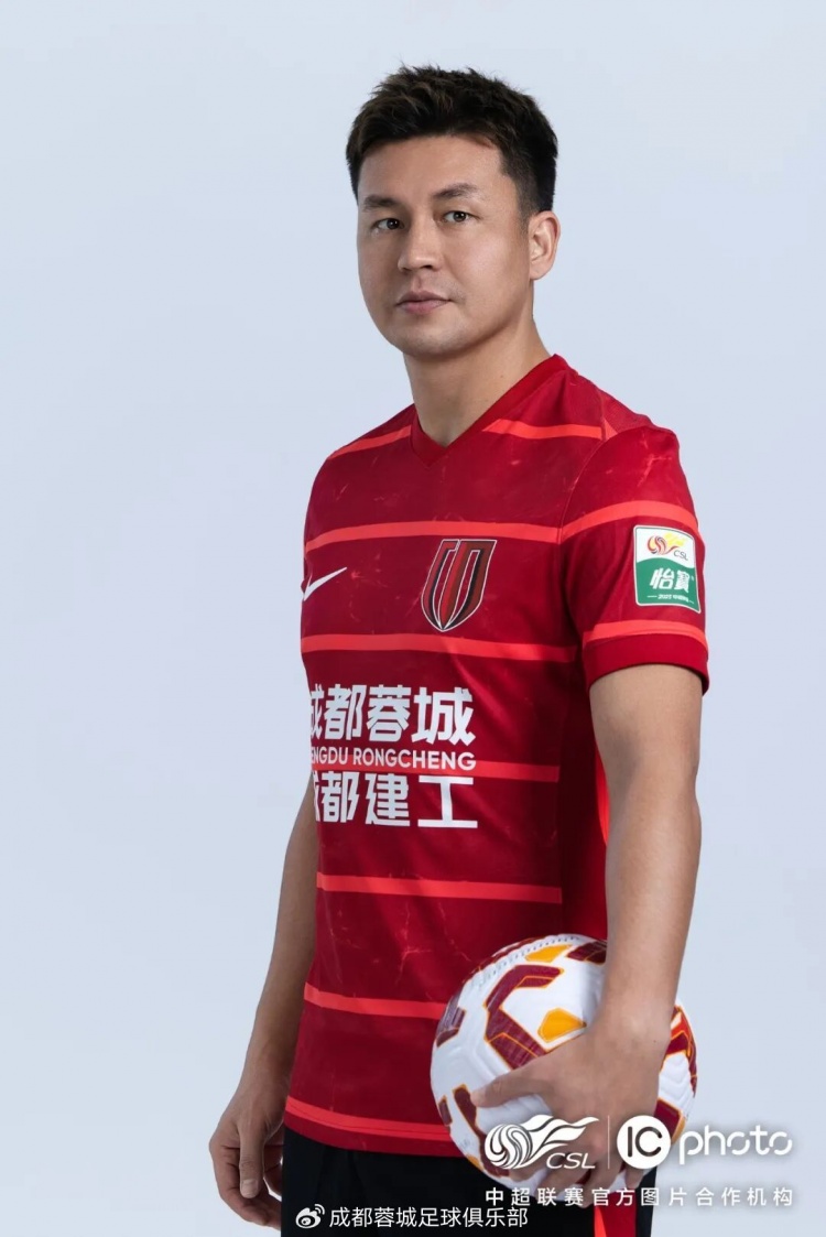 【精彩资讯】球员动态丨球员木热合买提江完成续约！