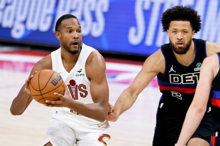 【今日焦点】周二竞彩篮球强档：活塞悍将解禁复出 骑士米切尔继续缺席(图1)