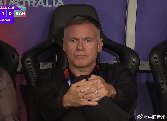 【体育资讯】热议中国女足半场表现：除了身高优势明显，其它的优