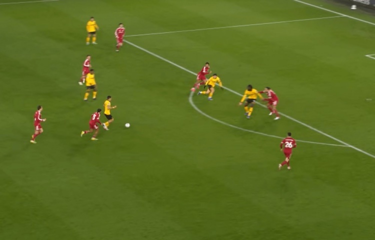 【足球】记者分析狼队绝杀：利物浦多人本应做得更好，科纳特下场