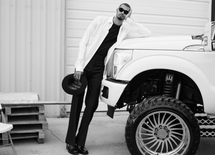 [有道理嘛?]文班最遗憾的是无法驾驶普通大小的汽车 所有衣物