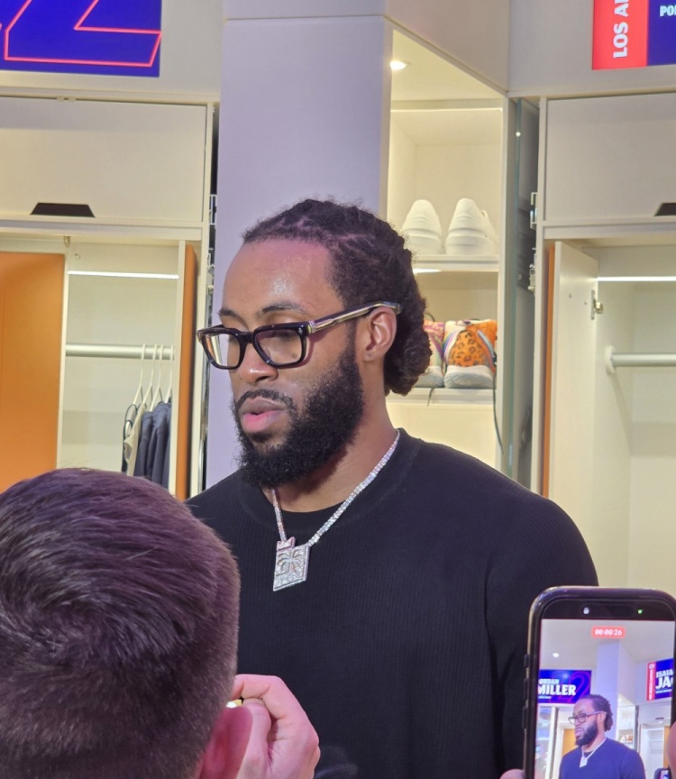 【今日赛况】⬆️以赛亚·杰克逊谈首次对阵步行者：我在那待了5