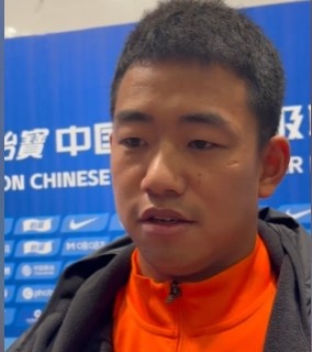 玉昆门将鲍亚雄：赢球很开心但还需磨合 若乱开大脚教练可能生气