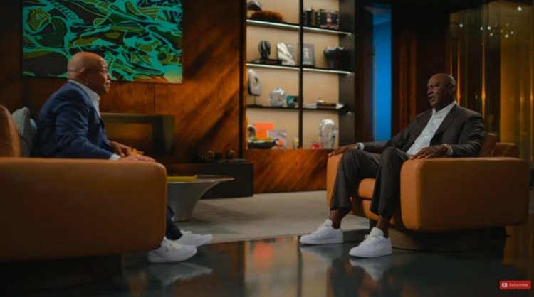 [体育资讯]乔丹：奥运篮球是纯粹的不涉及金钱的比赛 只有纯粹