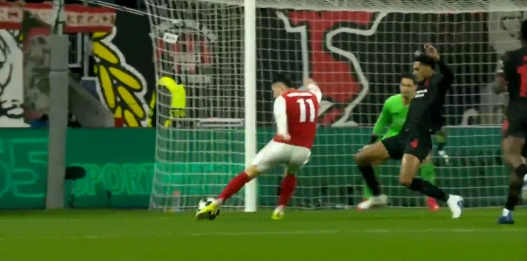 点射绝平！阿森纳首回合1-1药厂 哈弗茨破旧主安德里希角球破门