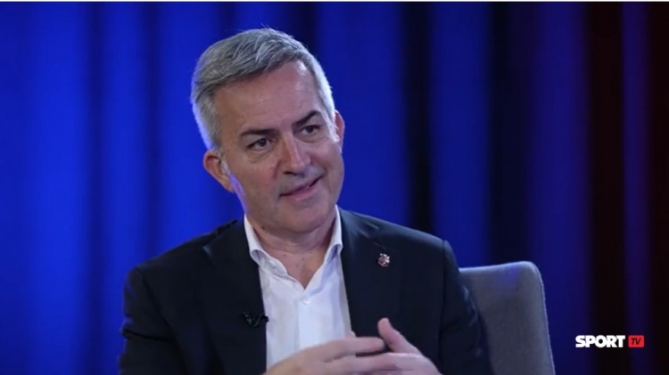 [球迷关注]丰特：有关梅西的计划分为3个部分，首先希望提议他