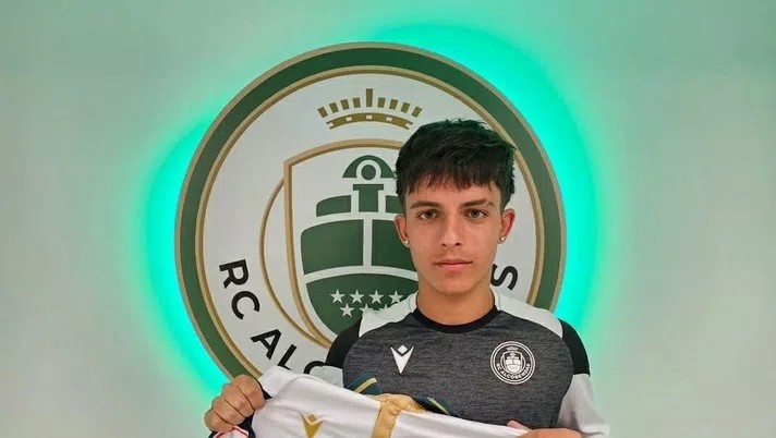 意媒：国米有意17岁中场小将卡扎凯奥斯，目前尚未进行直接接触