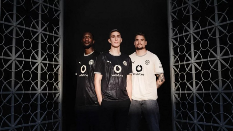 纪念红地球体育场100周年！多特官方推出特别纪念球衣