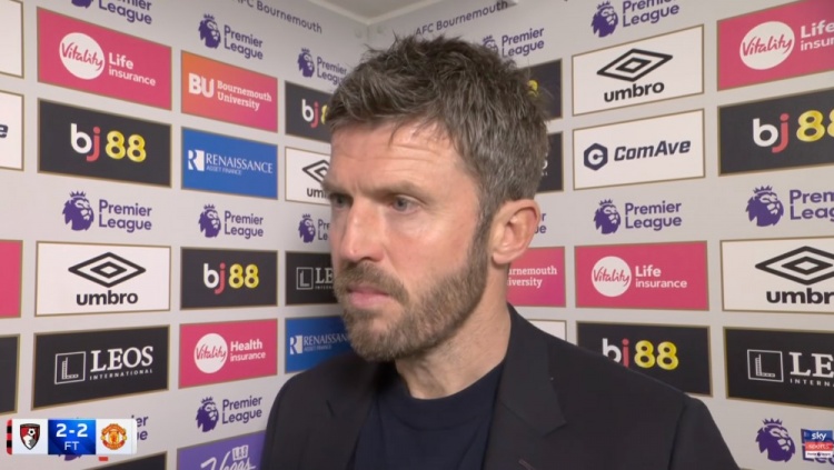 卡里克质疑点球判罚：我不明白怎么能一个判一个不判，简直是疯了