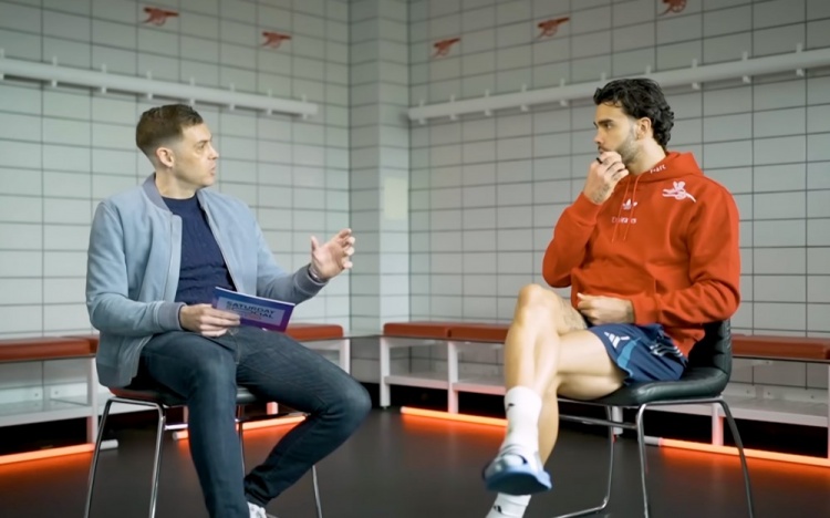 【体育头条】拉亚：如果赢得英超我可能会剃光头 世界最佳门将我