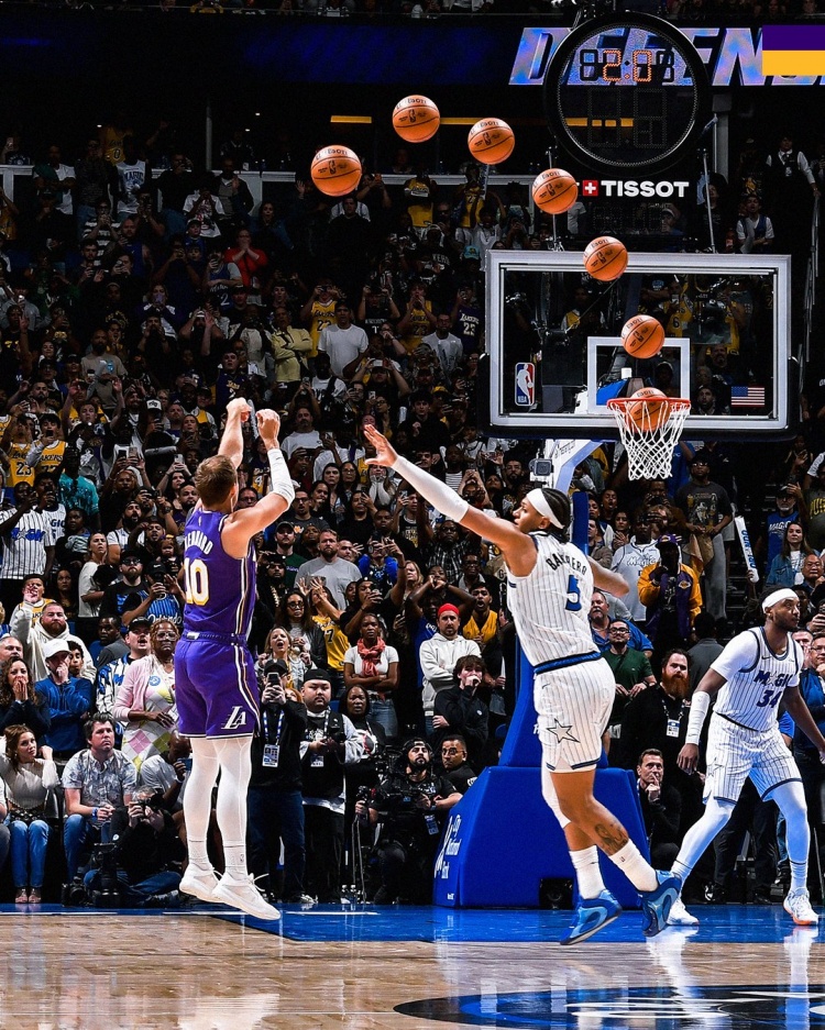 [记者观察]湖蜜热议赢球：我们用文森特换了肯纳德 老詹再夺冠