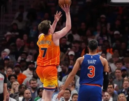 【权威发布】⬇️克尼与库里，差了些什么？