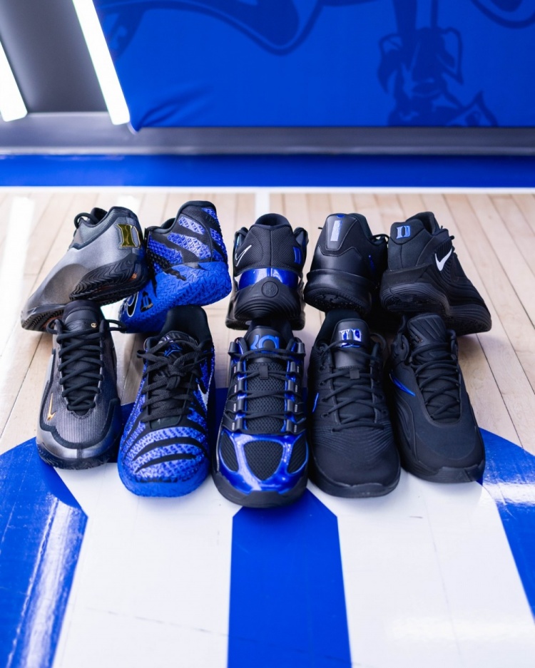 【球迷报道】人均起步10几双!杜克男篮晒出的本赛季球队各种专 【球迷报道】人均起步10几双!杜克男篮晒出的本赛季球队各种专