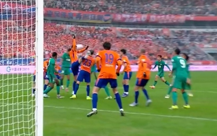 [今日体讯]蒙哥马利：输给山东泰山队其实很可惜，我们有一个点球没有获得(图2)