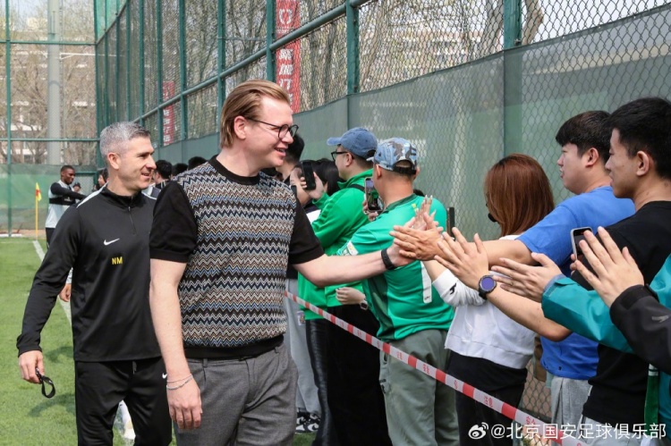 [体育观察]球迷+⬆️媒体开放日，感谢有你！