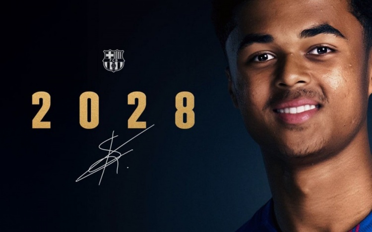 官方：克鲁伊维特18岁儿子肖恩与巴萨B队续约至2028年