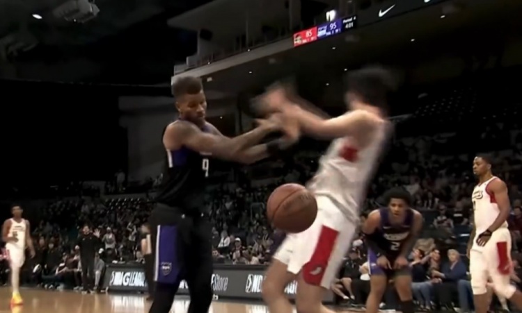 [最新爆料]记者：杨瀚森面对报复动作总是一笑了之 有些⭐人则选择干回去(图1)