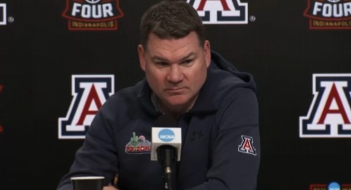 【看点来袭】亚利桑那主帅汤米·劳埃德拒绝北卡高薪挖角 降薪至
