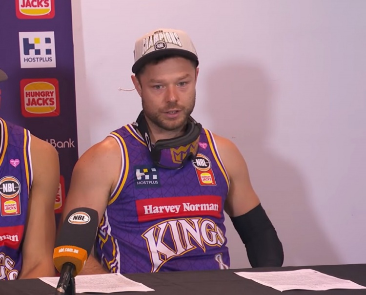 [值得一看]恭喜！德拉维多瓦同时拿到NBL和NBA总冠军 历