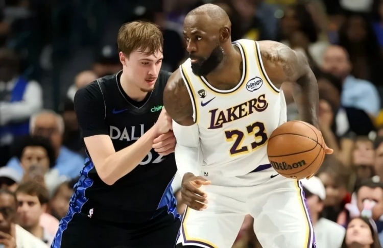 【深度看球】勒布朗vs弗拉格：持球前锋，23年