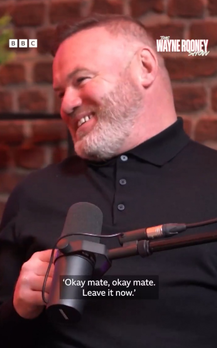 [新闻现场]鲁尼谈与泰森见面：他开玩⚽笑⬆️打我的肋骨，依然