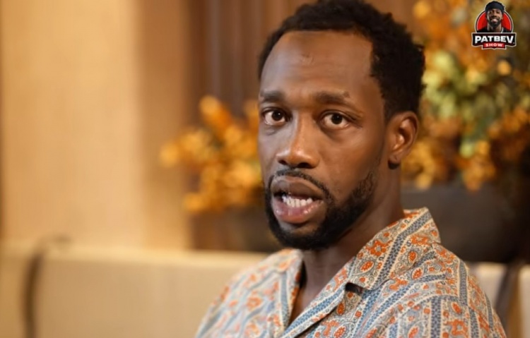 [球场快报]贝弗利：巴爷为何总人身攻击？我可不是老鱼 你打球