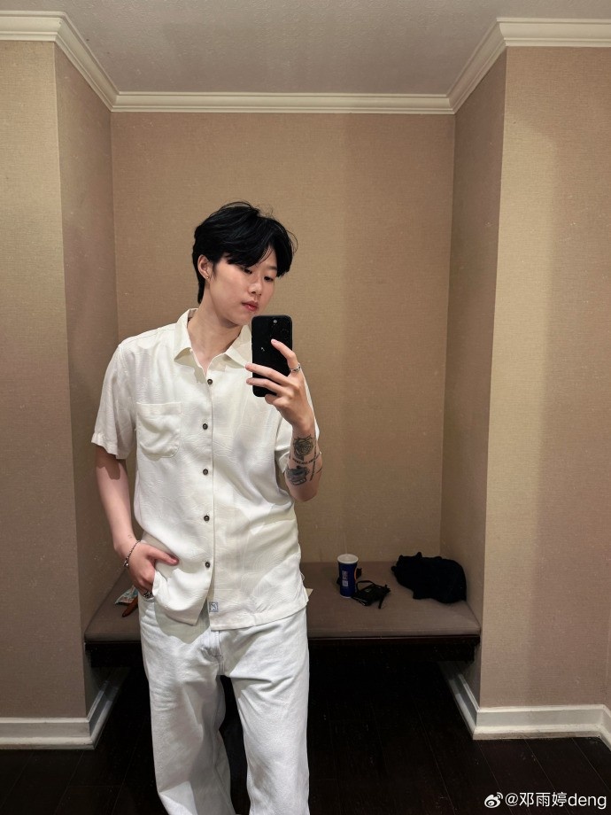 [今日热门]NCAA场均6.✨6分1.9板！女篮新星邓❕雨婷晒照：坦帕的美好时光(图2)