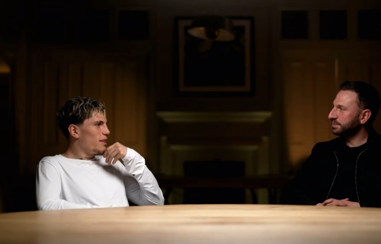 [体育微观察]加纳乔：刚到曼联不适应哭了好多次，我想每场都⭐