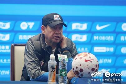 【体坛最新进展】斯卢茨基：我们配得上今天的胜利 一比零战⬅️