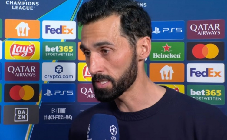 [球迷关注]阿韦洛亚：这本是势均力敌的顶级对决，一张红牌直接