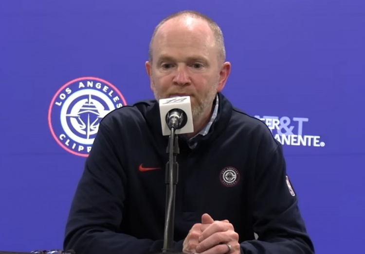 [NBA]弗兰克：球队充斥着⚽愤怒&沮丧&失望情绪 这也让我们下定决心进步(图1)