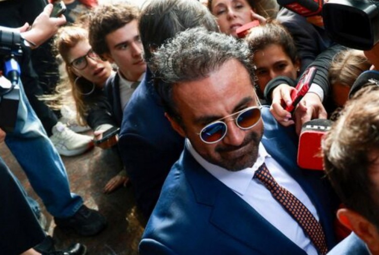 【你怎么看？】巴黎人报：马拉多纳前私人医生出庭辩称自己与马拉