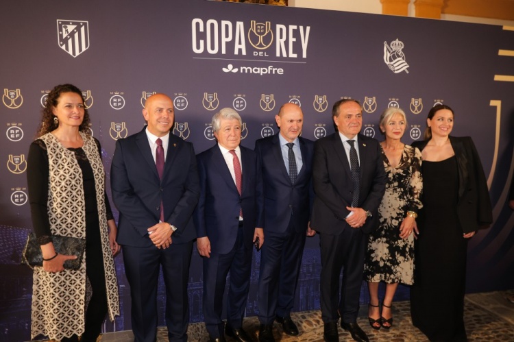 【值得一看】国王杯决赛前，马竞和皇家社会举行官方管理层晚宴