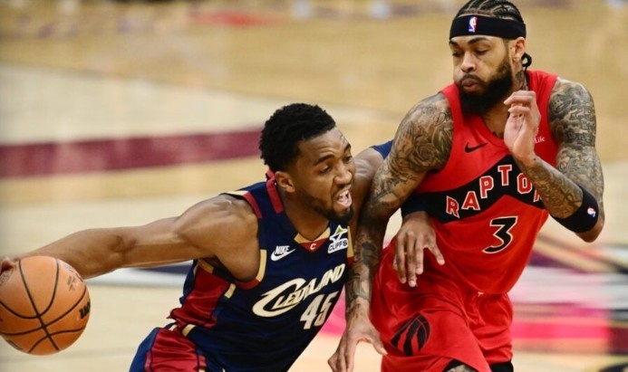 【今日体坛】米球+哈登：肉头的存在感