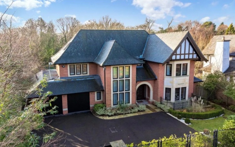 [新闻简讯]太阳报：✨要价345万镑，拜✨仁✌️主帅孔帕尼挂