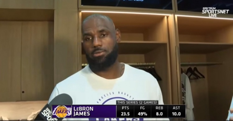 [体育深读]【完整版】詹姆斯：与杜兰特对抗永远是种享受 我为