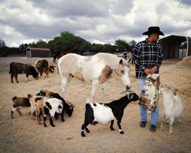 [精彩资讯]给文班剃头的马刺DJ，成为NBA最佳第六人(图5)