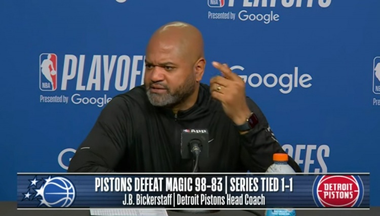 【权威发布】【完整⚽版】比克斯塔夫：外界批评都是屁话 今天才