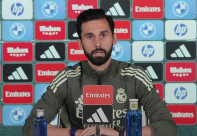 [足球]阿韦洛亚：我和卡瓦哈尔关系很好 姆巴佩点赞关于穆帅帖