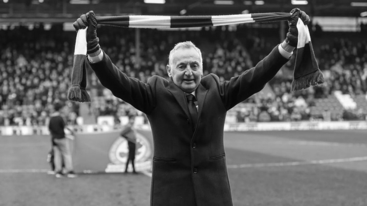 R.I.P. 布莱克本76岁传奇托尼·帕克斯去世 一生为俱乐部服务34年