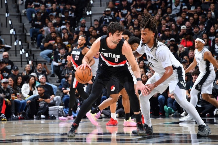 【马刺】周五竞彩篮球焦点：马刺伤病承压 开拓者乘胜追击