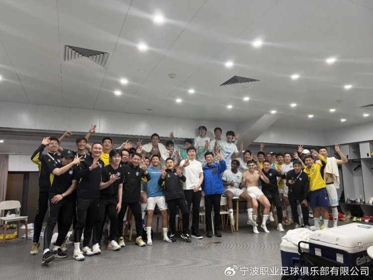 【体坛头条】浙江足协鼓励宁波队：收获赛季首胜，把之前攒下来的
