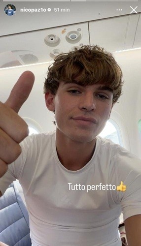 头部被撞后到医院检查，尼科·帕斯竖大拇指报平安：一切都很好