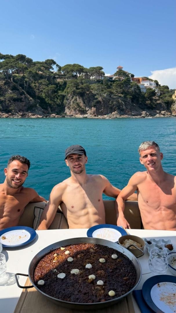 【值得一看】世体：奥尔莫、霍安·加西亚和埃里克·加西亚一同出