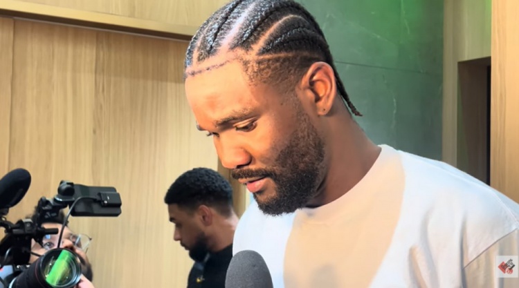 【体育报道】【完整版】艾顿：投丢球让人泄气 观众席的失落感可