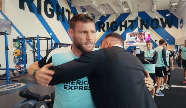 【英超】太阳报：MMA选手用摔跤技巧教布莱顿球员如何在定位球